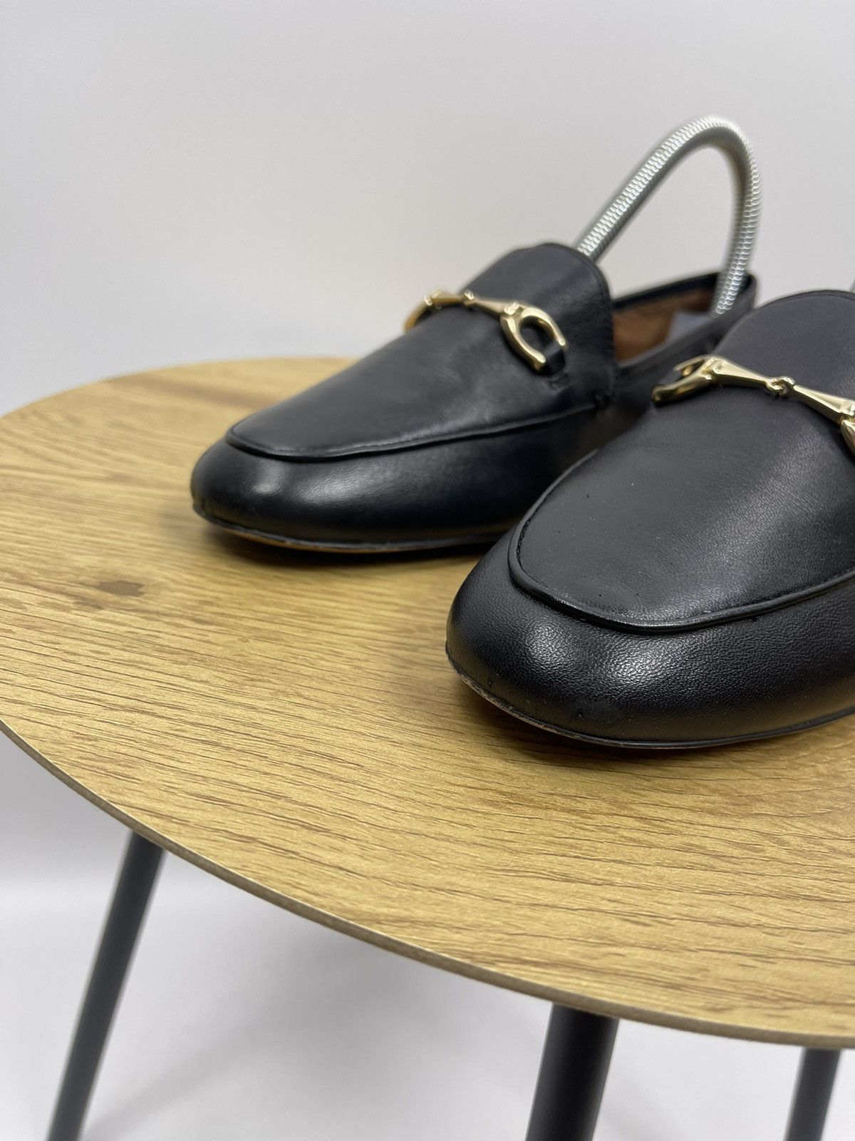 Coach Coach Women’s Loafer Shoes Size 6 US Leather Black Gold Size US 6 / IT 36 - 3 Thumbnail