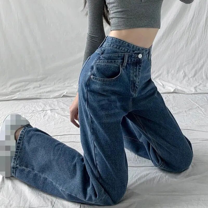 image of Vintage Straight Jeans Wome in Blue, Women's (Size 26)