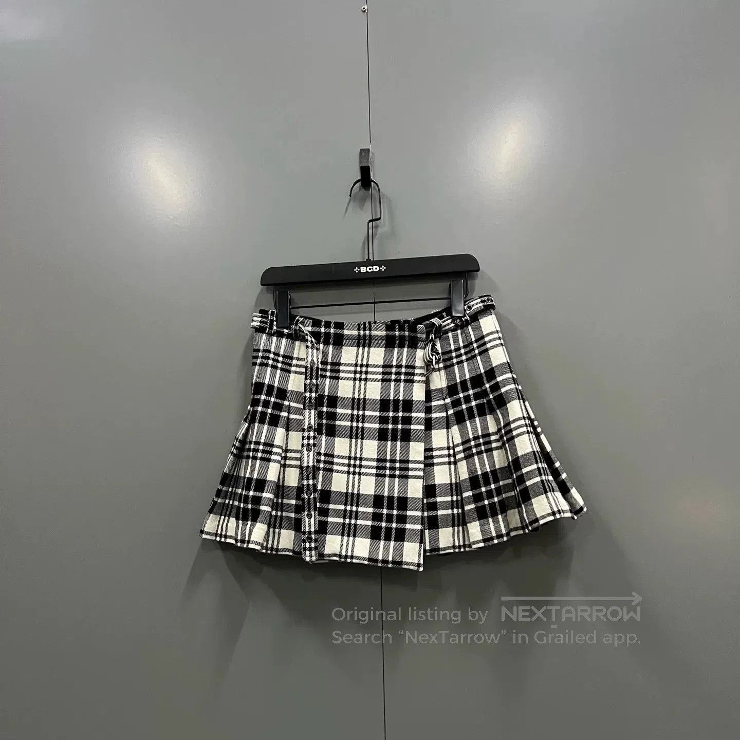 Dior Dior Black White Plaid Short Skirt. Size 37" - 1 Thumbnail