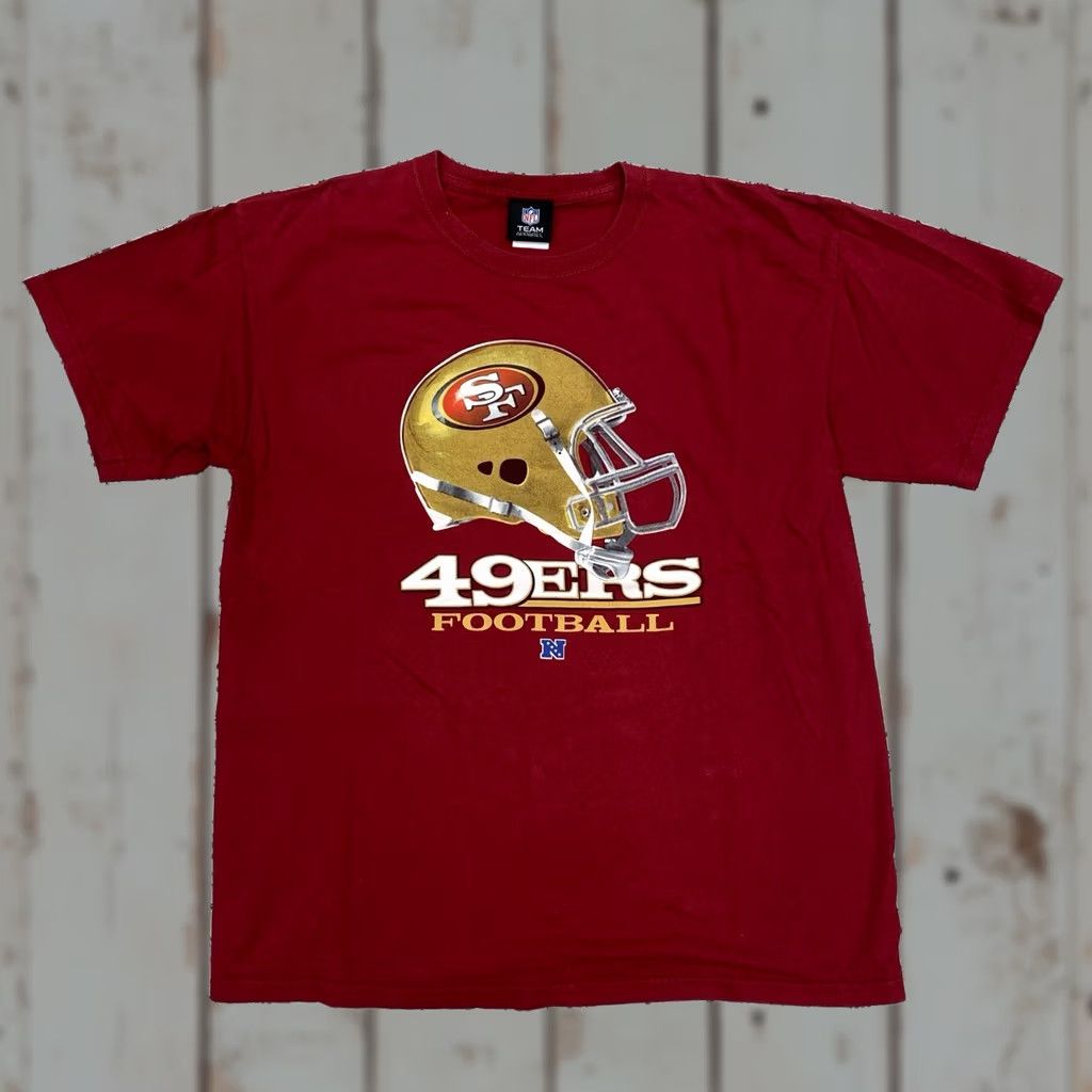 NFL VINTAGE NFL San Francisco 49ers Football Helmet T Shirt Large Red Cotton Mens Short Sleeve Crew Neck Logo Print 2000s Art California USA Stadium Size US L / EU 52-54 / 3 - 1 Thumbnail