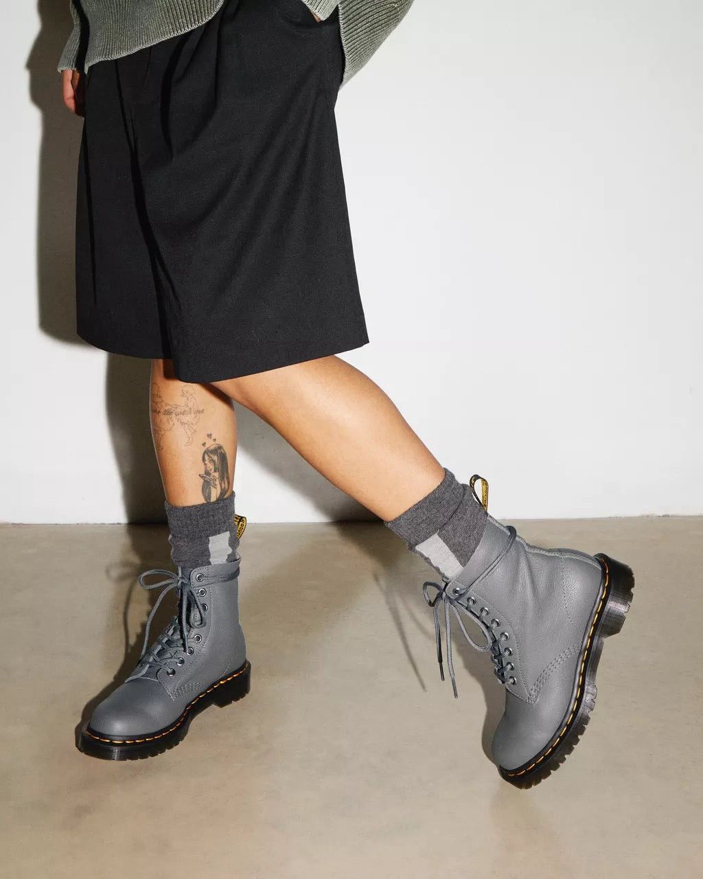 Dr. Martens Dr. Martens 1460 PASCAL Virginia Grey Soft Leather Boots Size US 9 / IT 39 - 1 Thumbnail