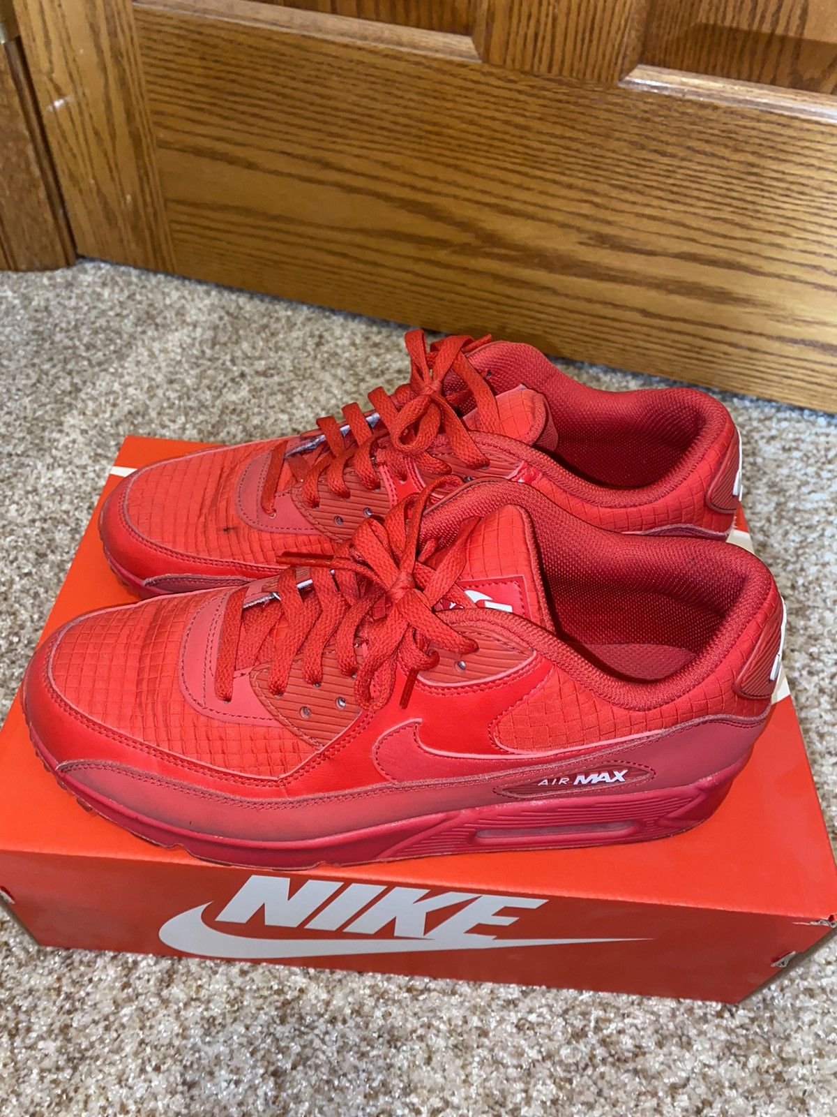 Nike Nike Air Max 90 Essential Size US 9.5 / EU 42-43 - 2 Thumbnail