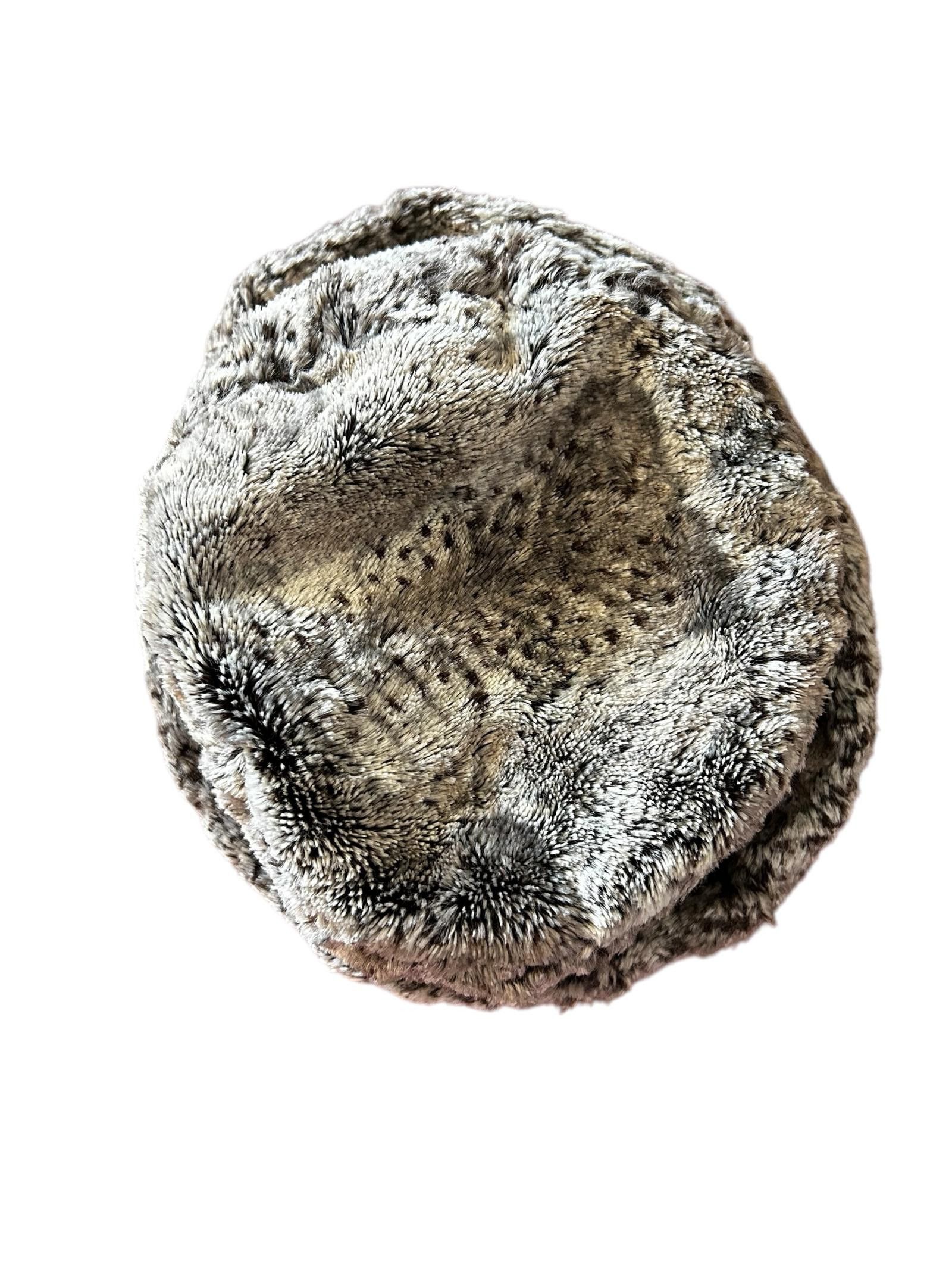 Designer Holt Renfrew Luxe Faux Fur Hat Size ONE SIZE - 3 Thumbnail
