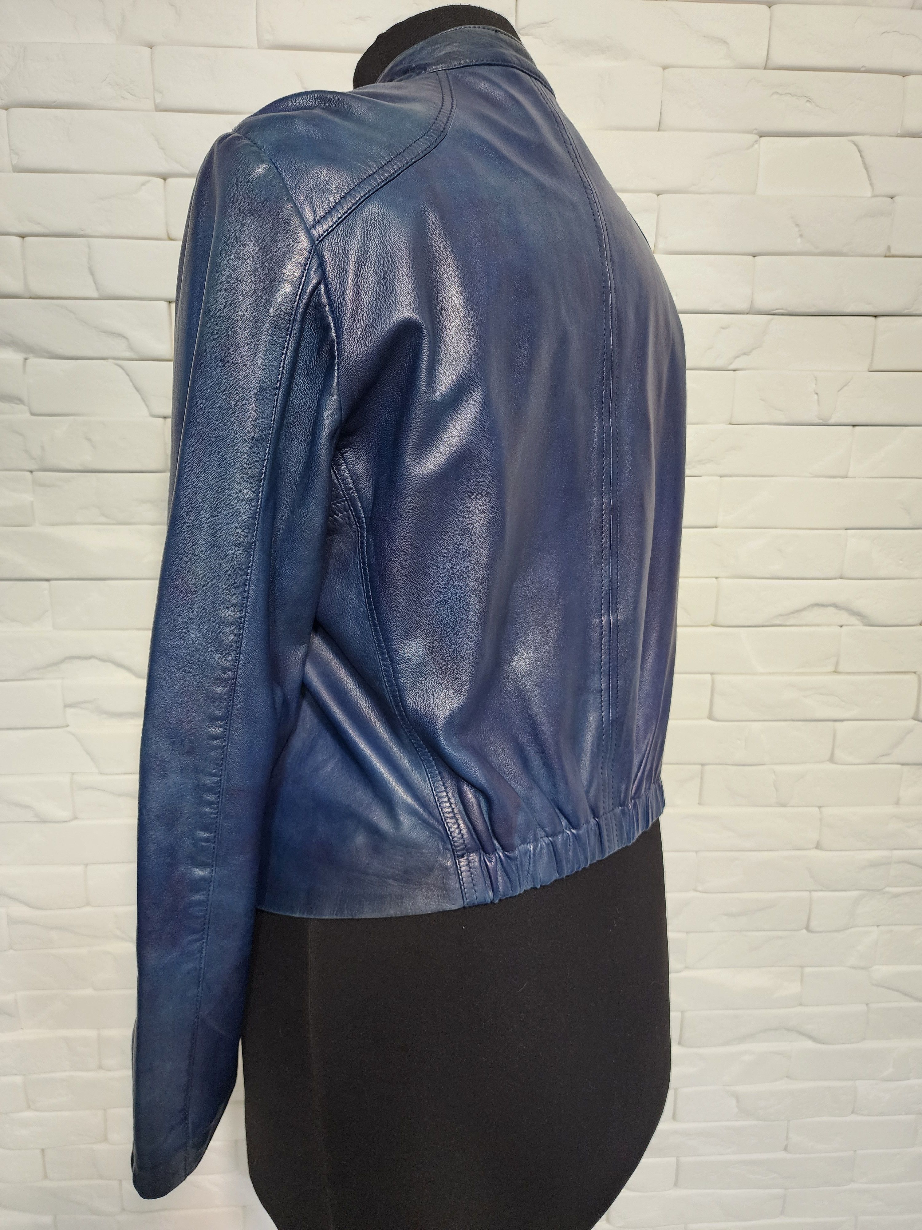 Designer Women's blue leather jacket. Size L / US 10 / IT 46 - 7 Thumbnail