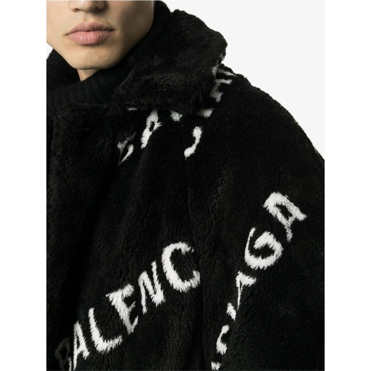 Balenciaga Balenciaga Logo-Print Fur Coat Size US M / EU 48-50 / 2 - 11 Thumbnail