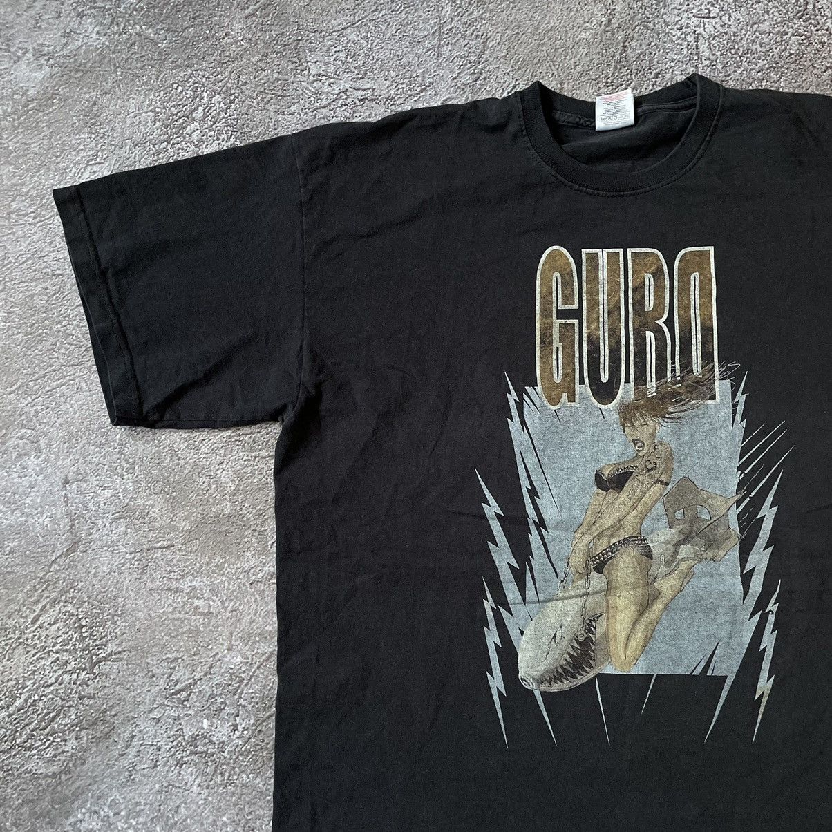 Vintage Vintage Y2K Gura Graphic Tee Anime Streetwear Black Faded L Size US L / EU 52-54 / 3 - 4 Thumbnail