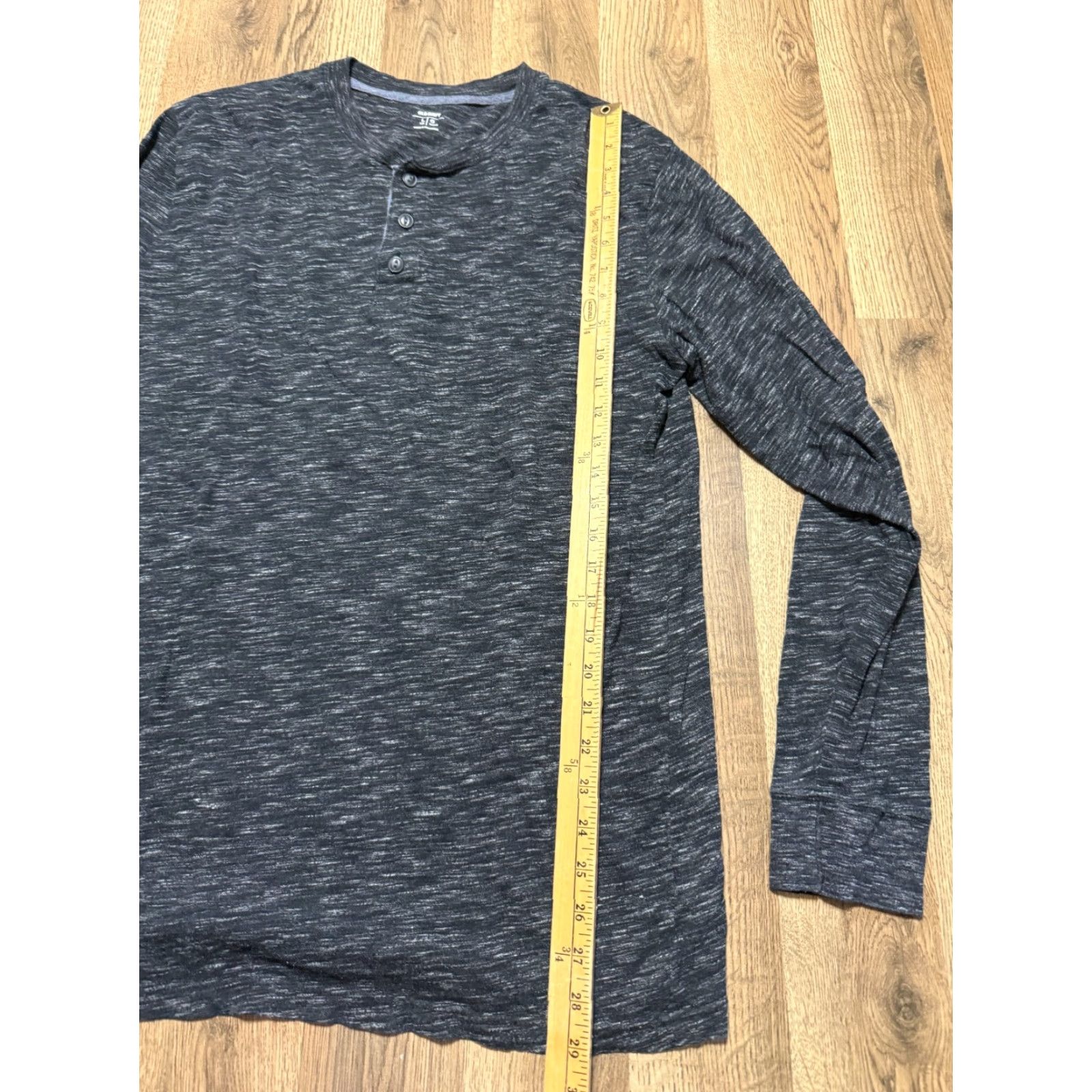 Old Navy Old Navy Shirt Mens Large Black White Long Sleeve 1/4 Buttons T-Shirt Cotton Buttoned Regular Fit Vintage: No Size US L / EU 52-54 / 3 - 7 Thumbnail