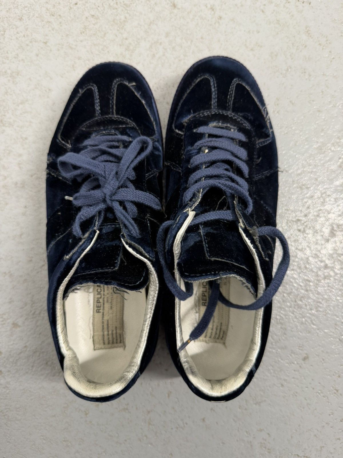 Maison Margiela Maison Margiela Replica VelourSneakers Size US 8.5 / IT 38.5 - 7 Thumbnail