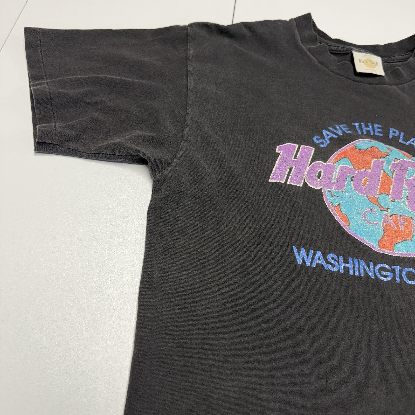 Hard Rock Cafe Vintage 90s Hard Rock Save the Planet T Shirt Mens L 20.5x25 Size US L / EU 52-54 / 3 - 5 Thumbnail