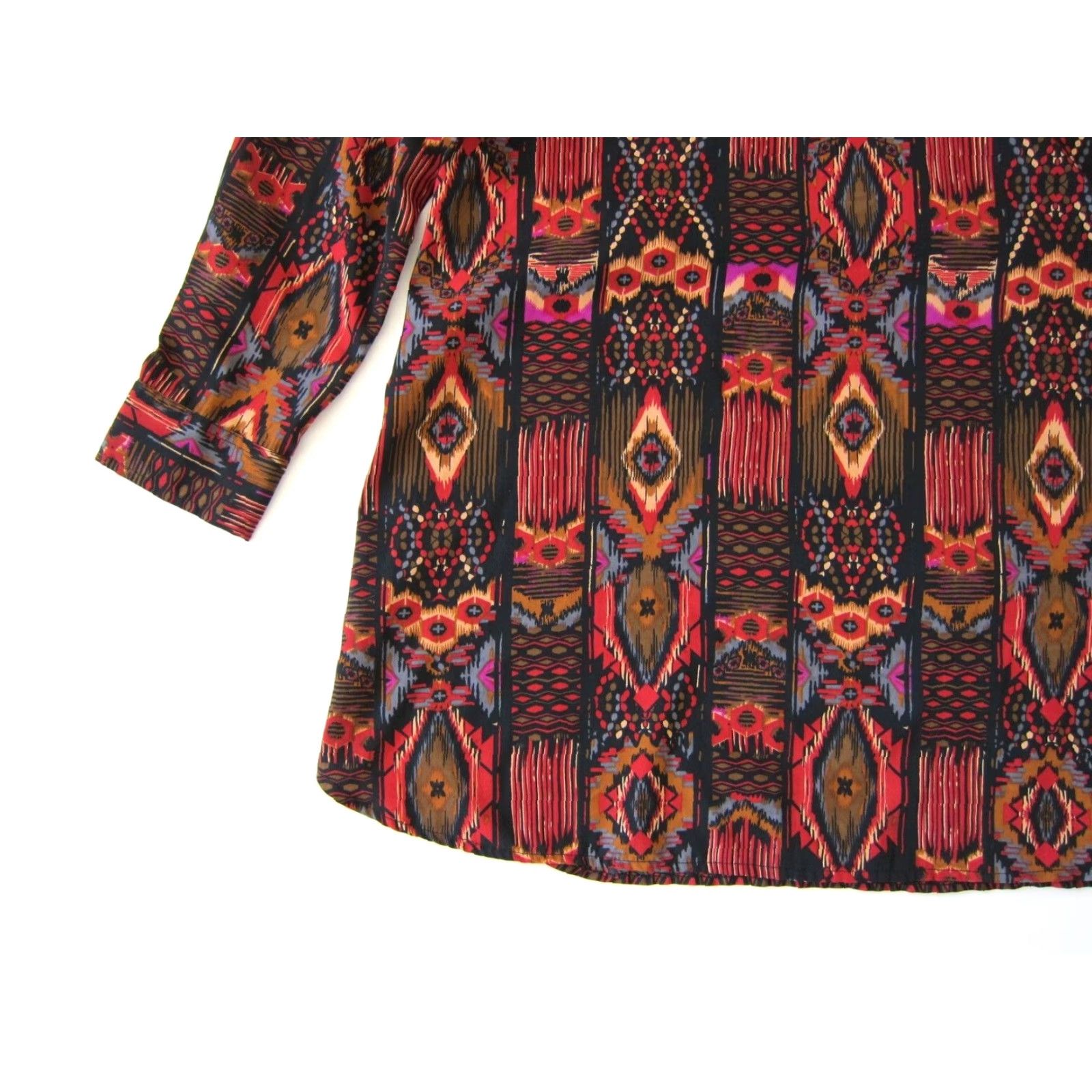 Soft Surroundings Soft Surroundings Geometric Long Sleeve V-Neck Blouse L Adults Womens Red Shirt Size L / US 10 / IT 46 - 8 Thumbnail