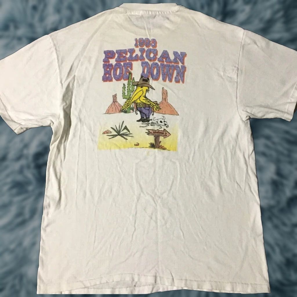 Vintage VINTAGE Pelican Hoe Down Distress Shirt L White Western Cowboy Funny Rockabilly Grunge 90s USA Harley Trucker Badges Mens T-Shirt Size L Size US L / EU 52-54 / 3 - 1 Thumbnail