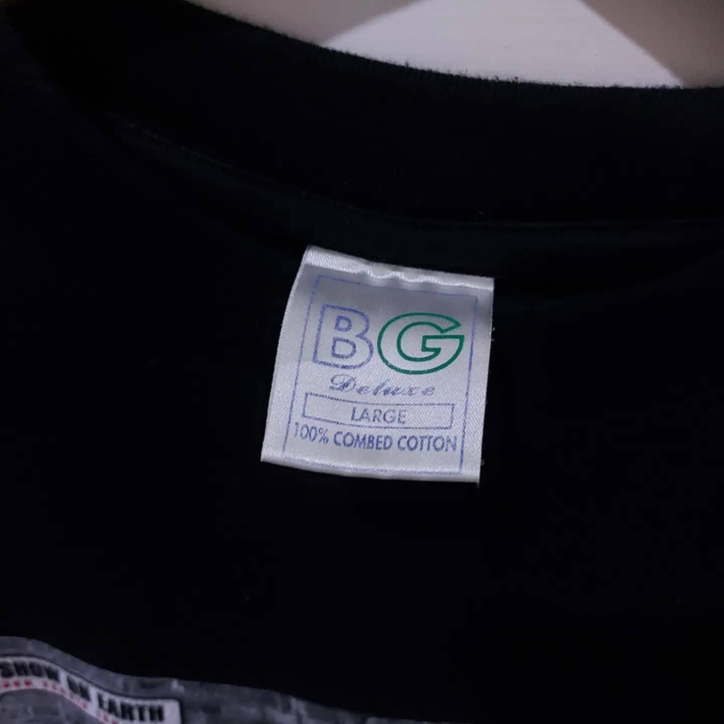 Vintage Vintage tee Madness Tour 1999 Size US L / EU 52-54 / 3 - 4 Thumbnail