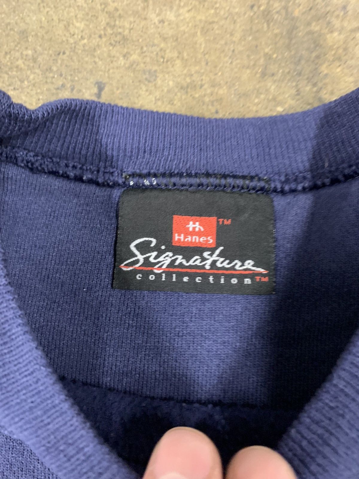 Vintage Crewneck Hanes Signature Navy Crewneck