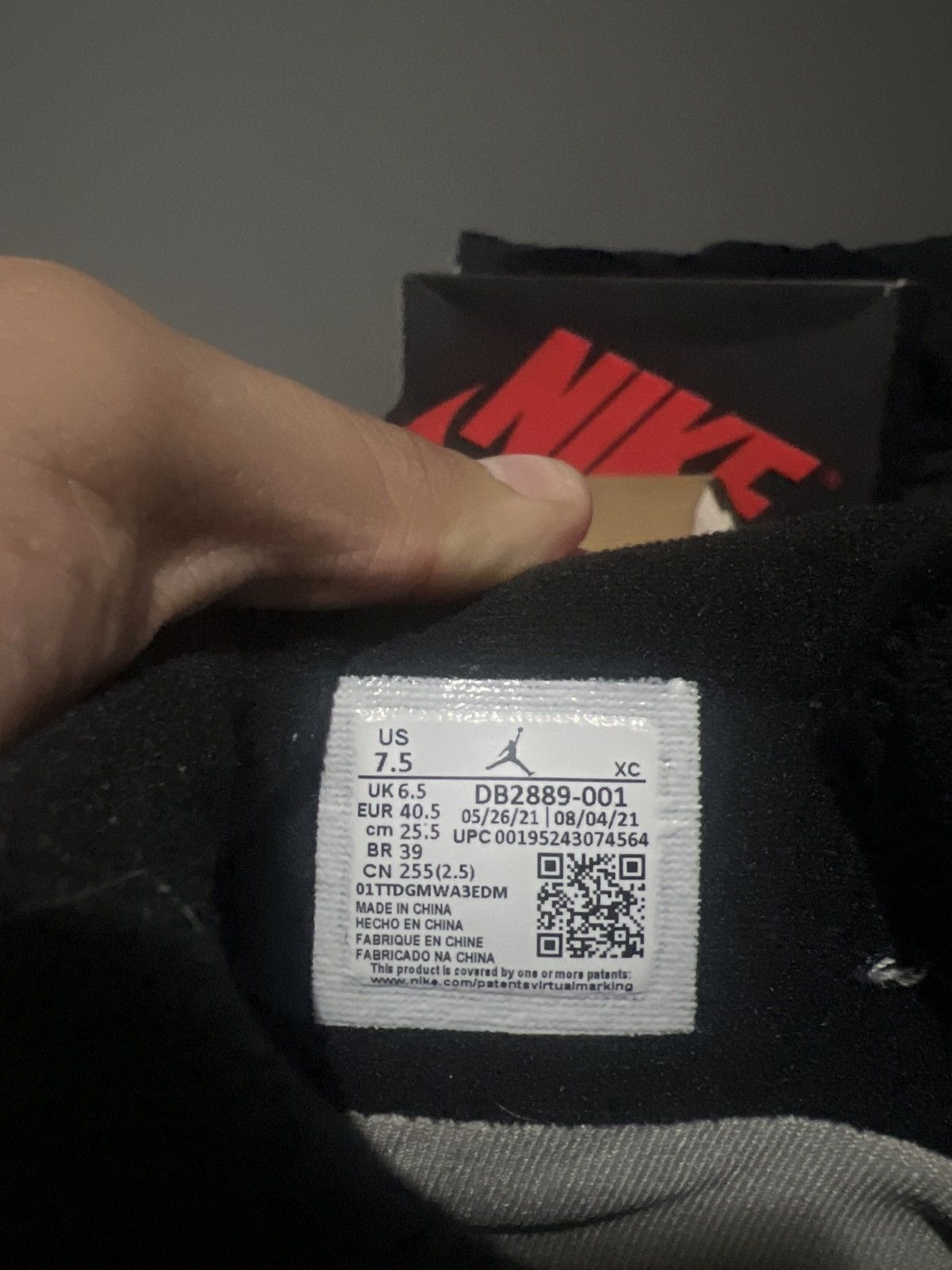 Nike Air jordan 1 gore-tex Size US 7.5 / EU 40-41 - 4 Thumbnail