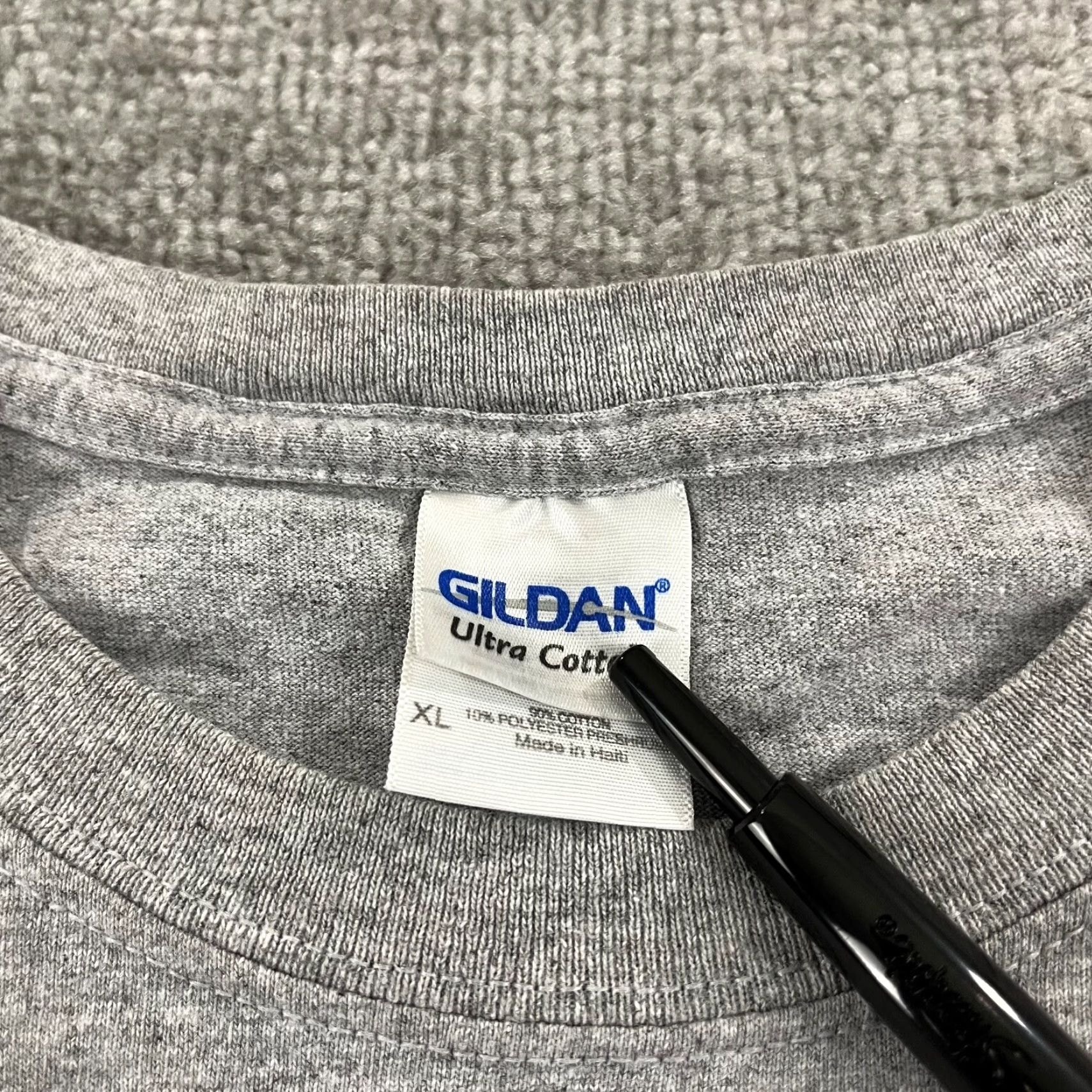 Gildan VINTAGE JERSEY BOYS Shirt Mens XL Gray Logo 2000s Y2K Frankie Valli Four Seasons Short Sleeve Crew Neck Mens Size US L / EU 52-54 / 3 - 3 Thumbnail
