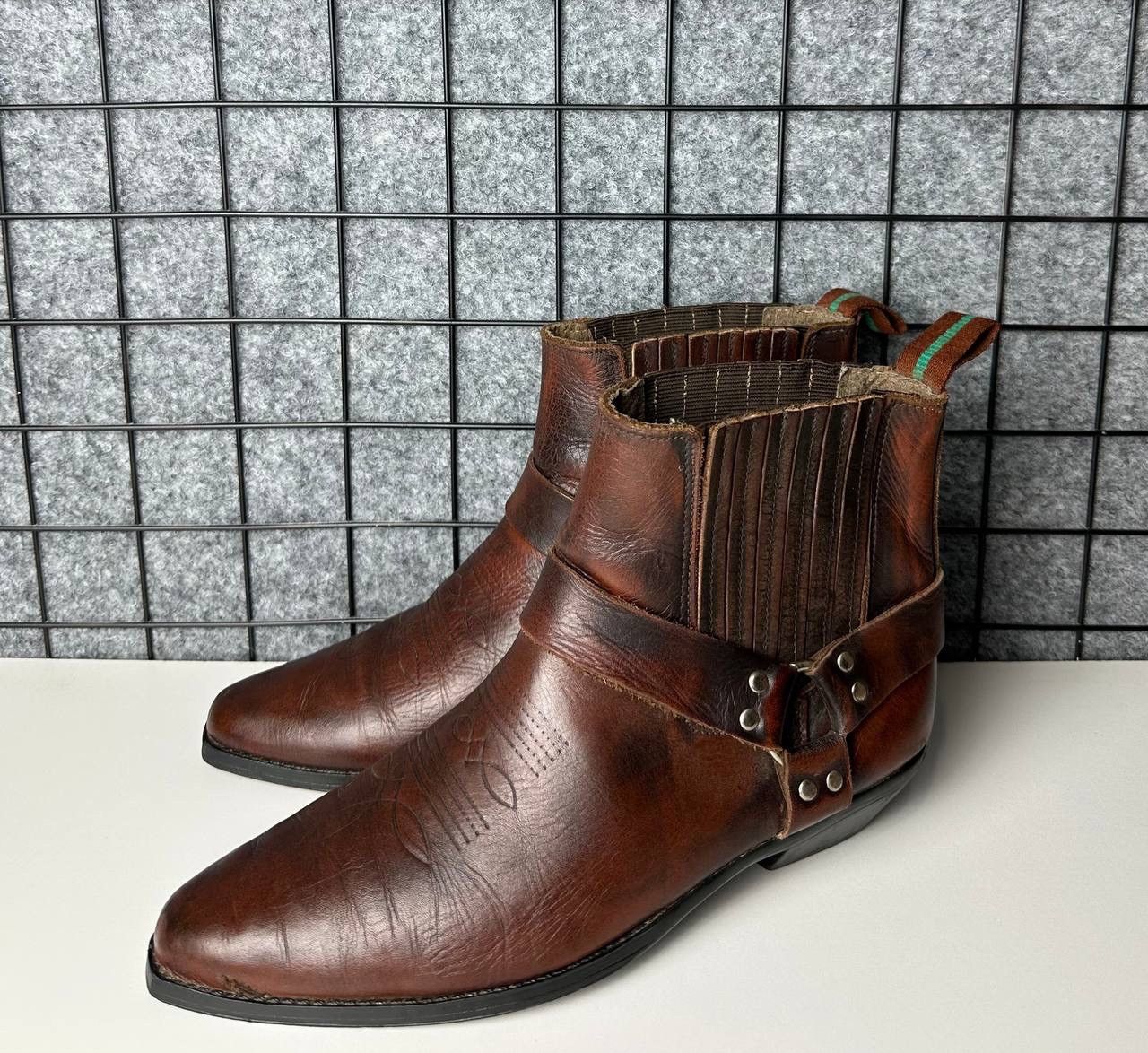 Genuine Leather Vintage Chelsea cowboy leather shoes size 9 Size US 9 / EU 42 - 1 Thumbnail