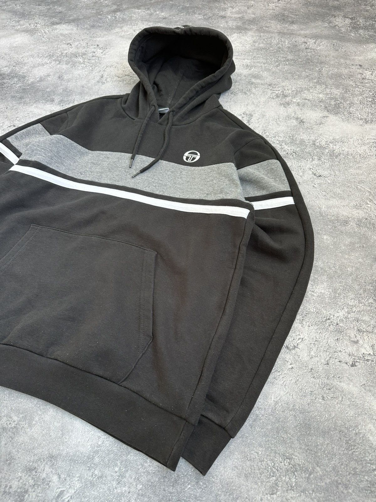 Sergio Tacchini Sergio Tacchini Vintage Striped Hoodie Sun Faded Size US L / EU 52-54 / 3 - 3 Thumbnail