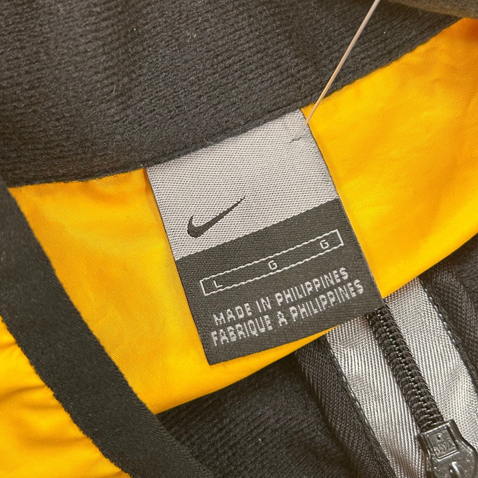 Nike VINTAGE Nike Yellow Half Zip Spellout Windbreaker Jacket Size US L / EU 52-54 / 3 - 6 Thumbnail