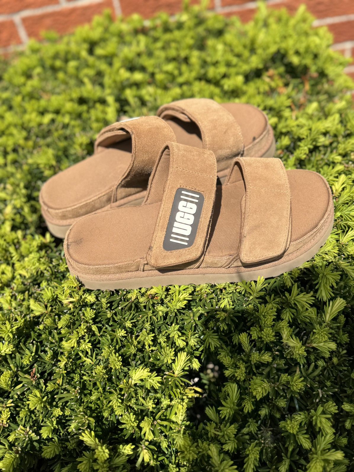 Ugg Treadlite by UGG Slippers -- Size Euro 39.5 Size US 7 / IT 37 - 8 Thumbnail