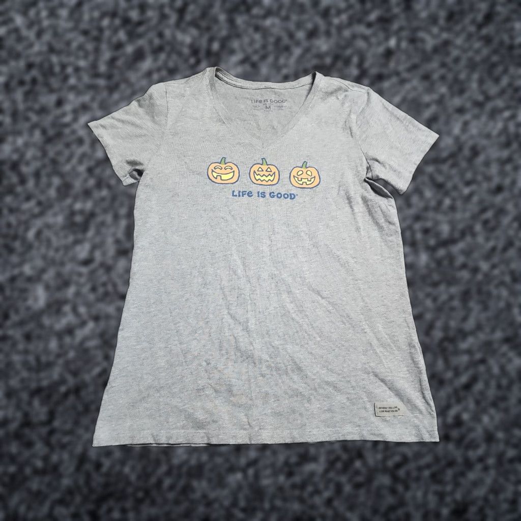 Life is Good Life is Good T-Shirt Pumpkins Gray Short Sleeve V-Neck Fall Halloween Graphic M Womens Size M / US 6-8 / IT 42-44 - 1 Thumbnail
