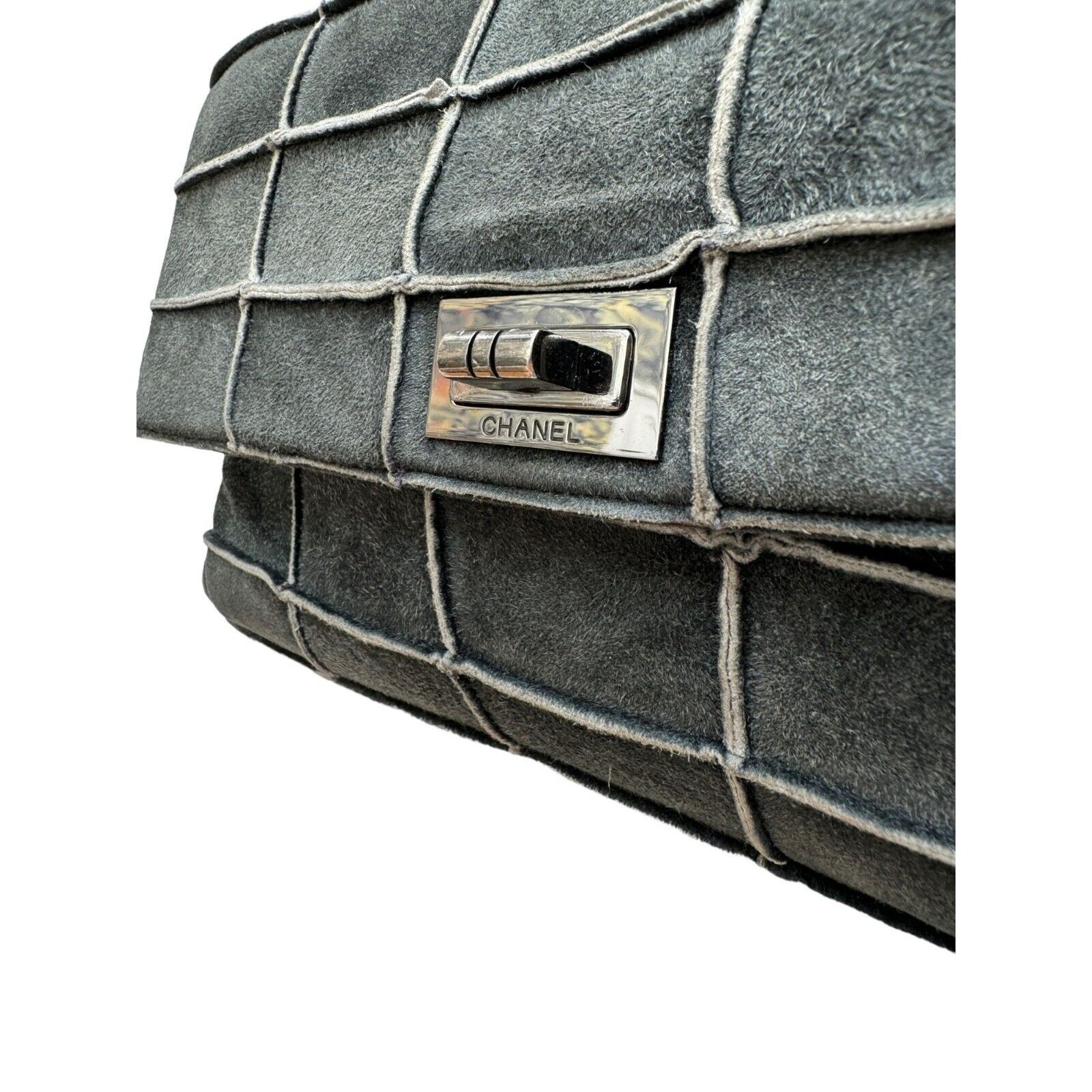 Chanel Grey Suede Leather Bag Size ONE SIZE - 5 Thumbnail