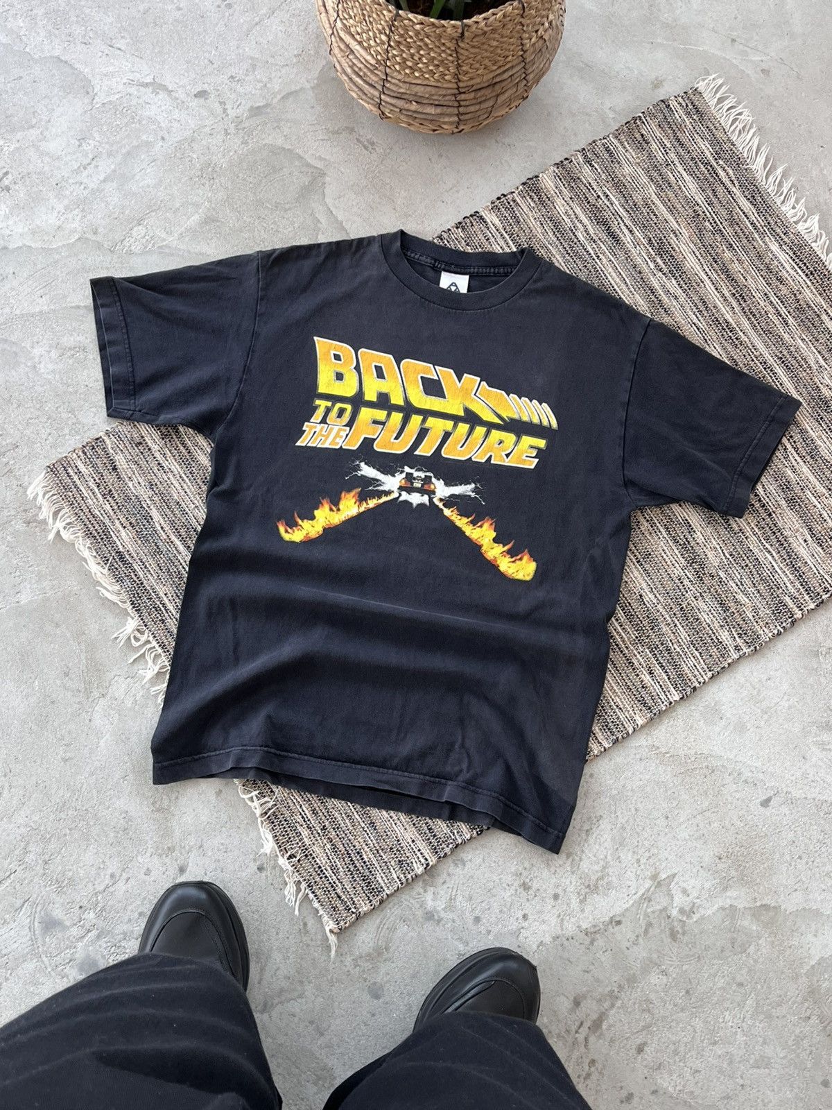 Band Tees 00s Vintage Back to the Future Faded Black Movie Tshirt Y2K Size US M / EU 48-50 / 2 - 1 Thumbnail