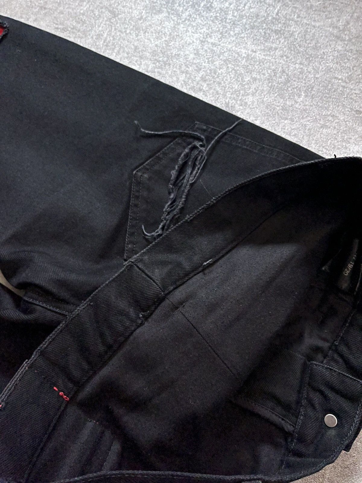 Raf Simons Raf Simons A/W 19 destroyed denim black red jeans rare Size US 32 / EU 48 - 13 Thumbnail