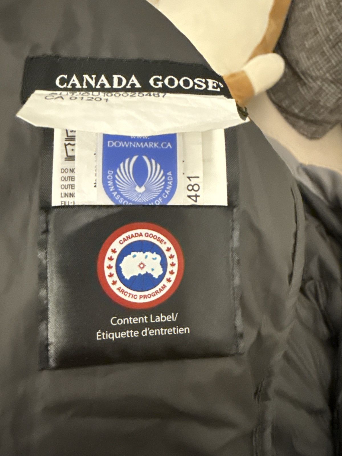 Canada Goose Canada Goose HyBridge Lite Jacket Quilted Size US S / EU 44-46 / 1 - 12 Thumbnail