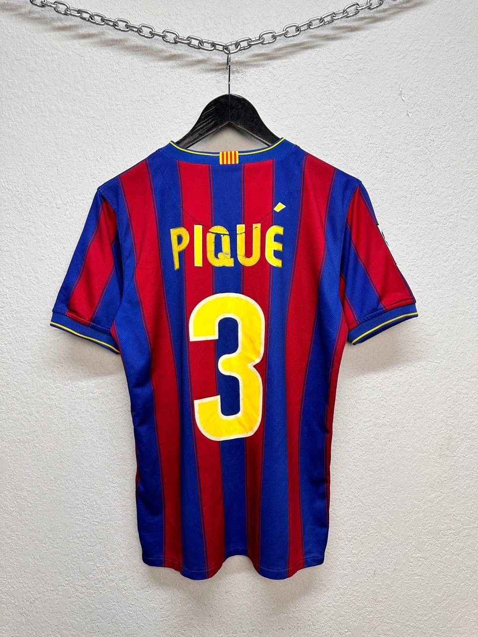 Nike FC Barcelona 2009–10 Home Jersey Piqué #3 Nike Era Champion Size US S / EU 44-46 / 1 - 5 Thumbnail