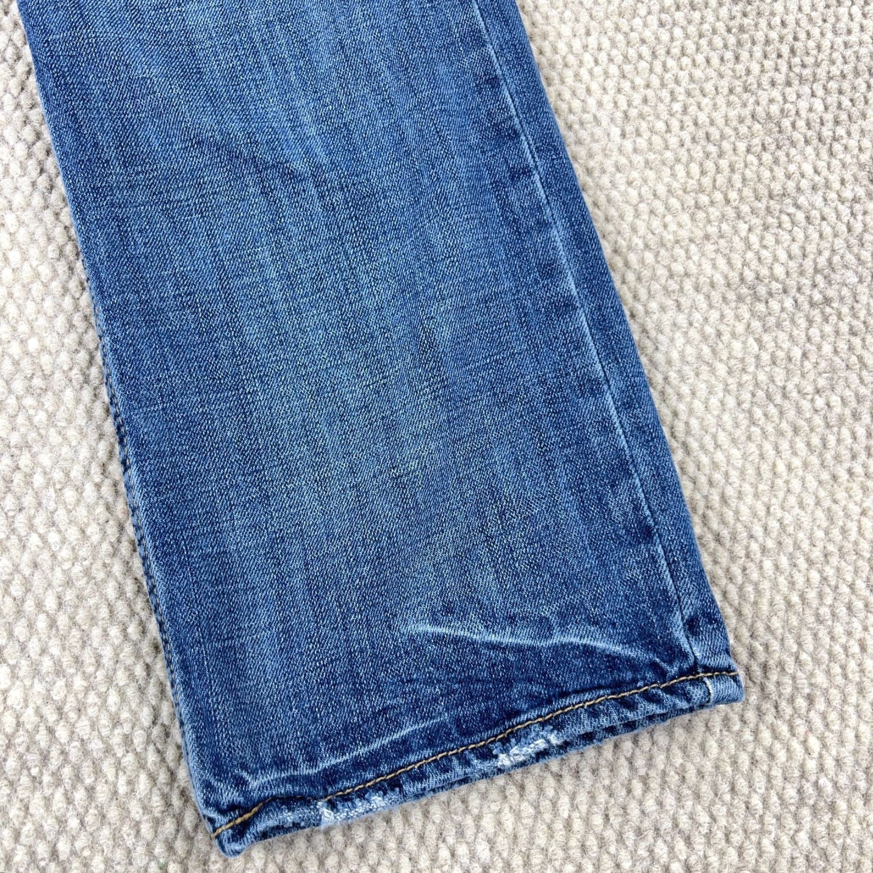 American Eagle Outfitters VINTAGE American Eagle Jeans Men 26x28 Relaxed Fit Straight Leg Faded Whiskers Baggy Size US 26 / EU 42 - 6 Thumbnail