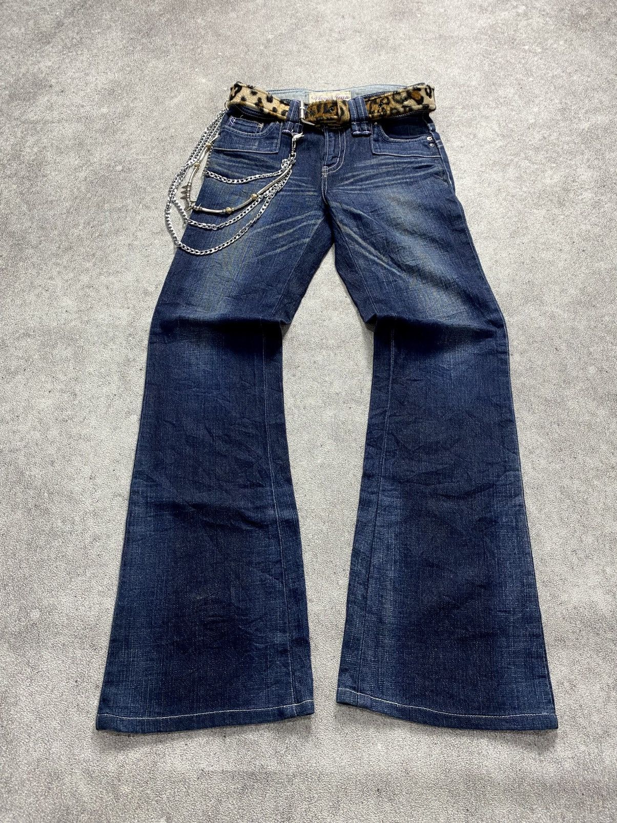 If Six Was Nine 2000s Venus Flare Jean Size US 28 / EU 44 - 1 Thumbnail