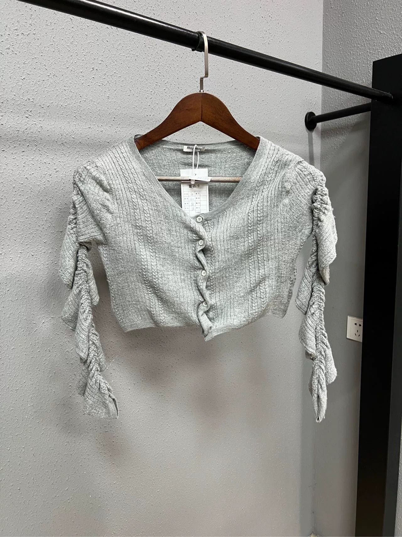 Miu Miu Miumiu Runway Gray Knit Cardigan Size XS / US 0-2 / IT 36-38 - 1 Thumbnail