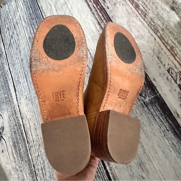 Frye EUC FRYE Campus Banana Tan Leather Chelsea Boots With Box Size US 9.5 / IT 39.5 - 11 Thumbnail