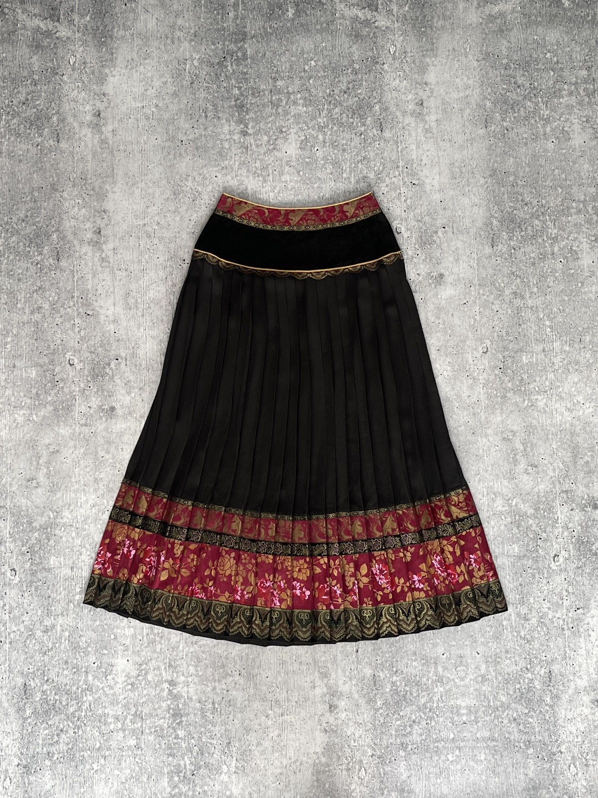 Roberto Cavalli Roberto Cavalli Leather and Silk Skirt Size S Size 25" / US 0 / IT 36 - 1 Thumbnail