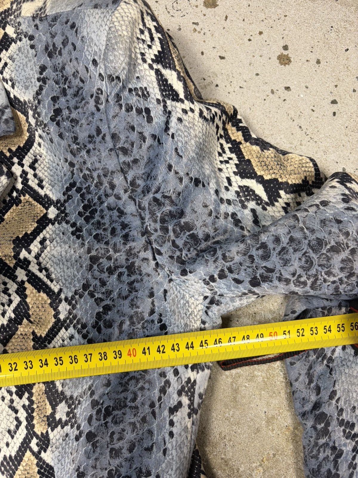 Roberto Cavalli Vintage 2000s Roberto Cavalli Snake Skin Python Print Blazer Size XL / US 12-14 / IT 48-50 - 20 Thumbnail
