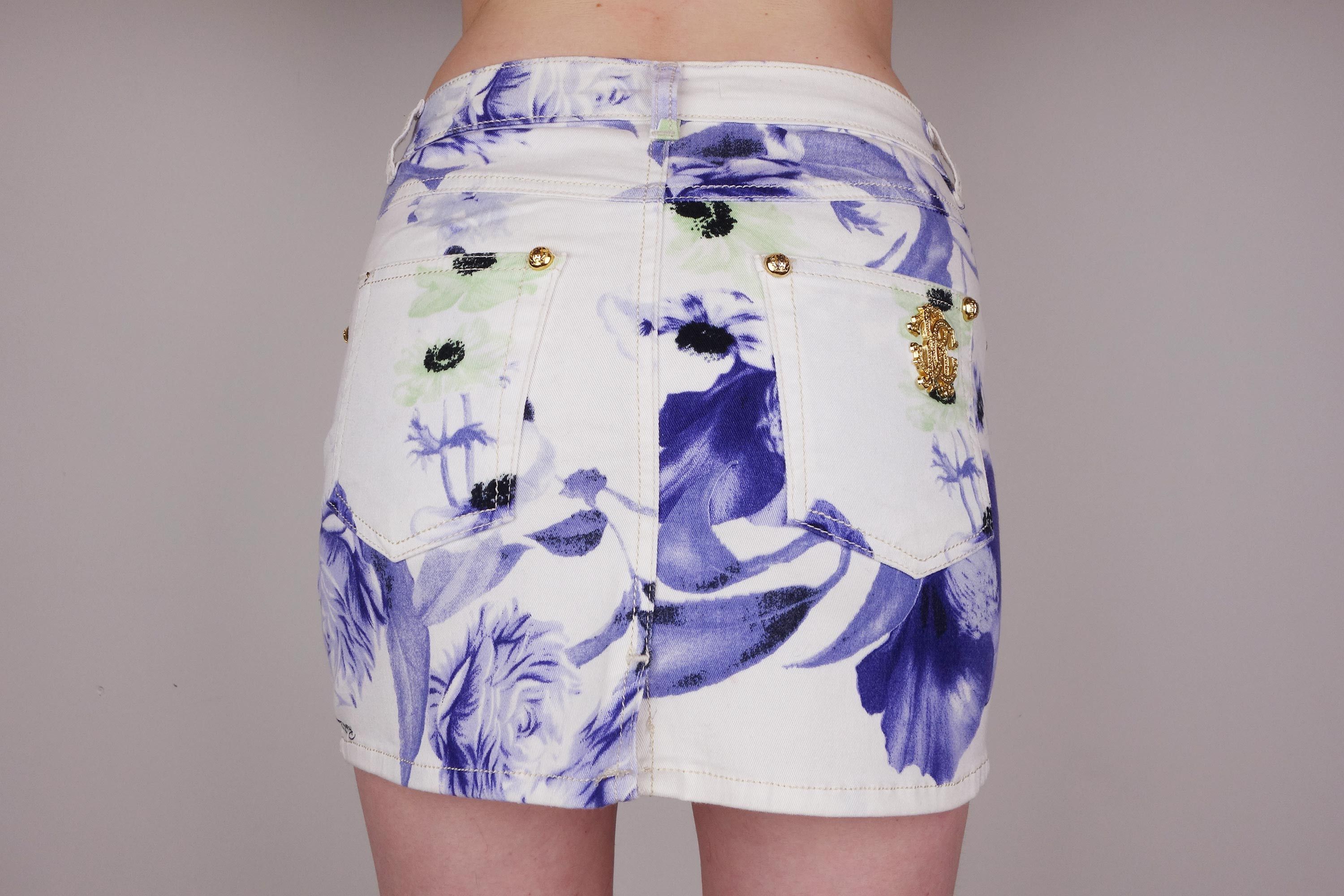 image of Roberto Cavalli Vintage Denim Floral Print Skirt Blue Xs / S in Blue White, Women's (Size 26)