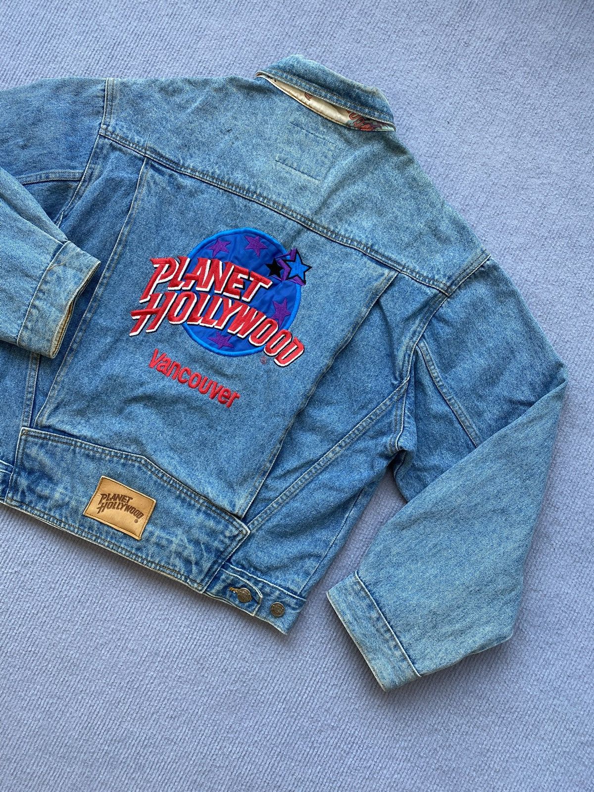 Planet Hollywood 90’s Planet Hollywood Vancouver Denim Jacket🪐 Size US S / EU 44-46 / 1 - 2 Thumbnail