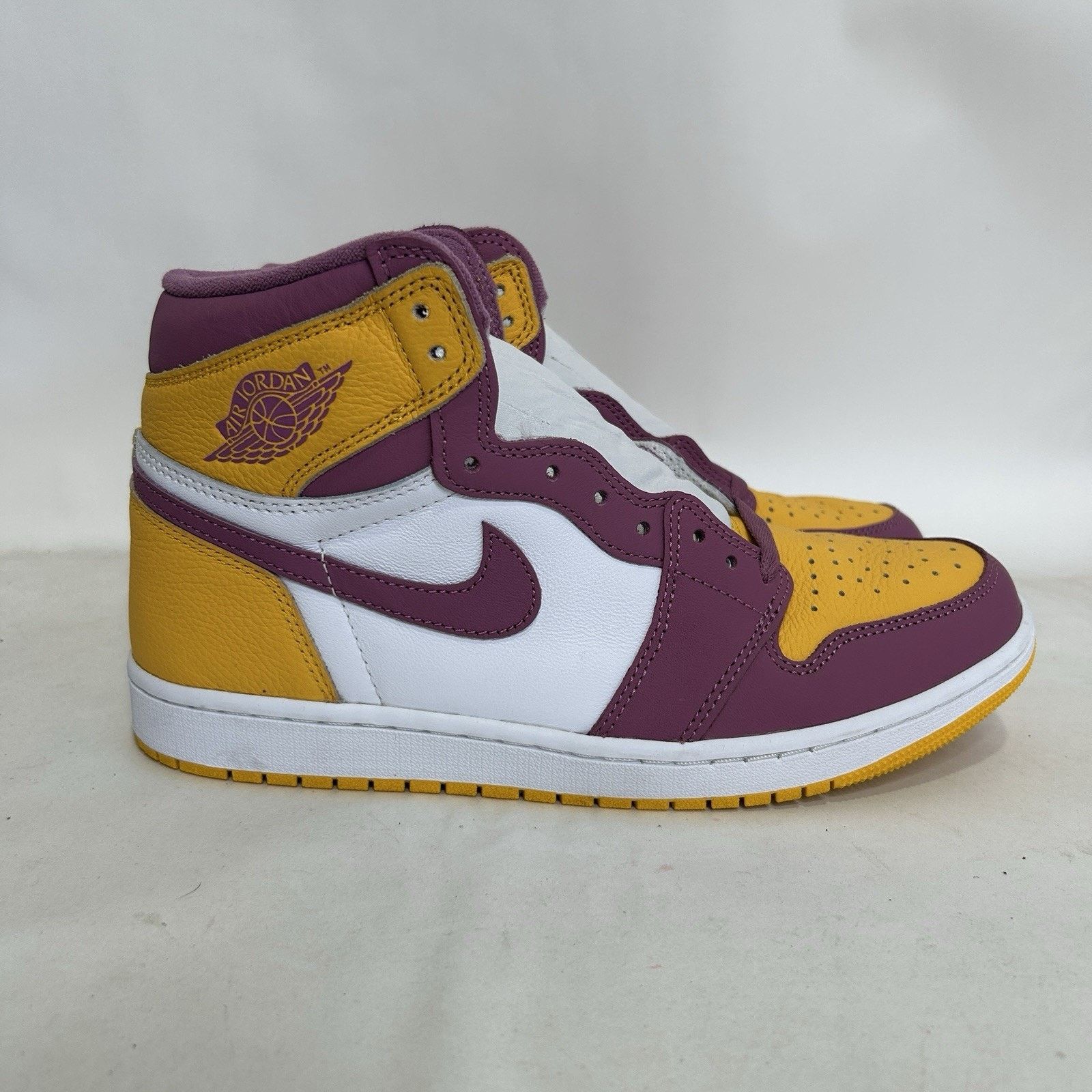 Jordan Brand Nike Air Jordan 1 Retro High OG “Brotherhood” Size US 8.5 / EU 41-42 - 4 Thumbnail