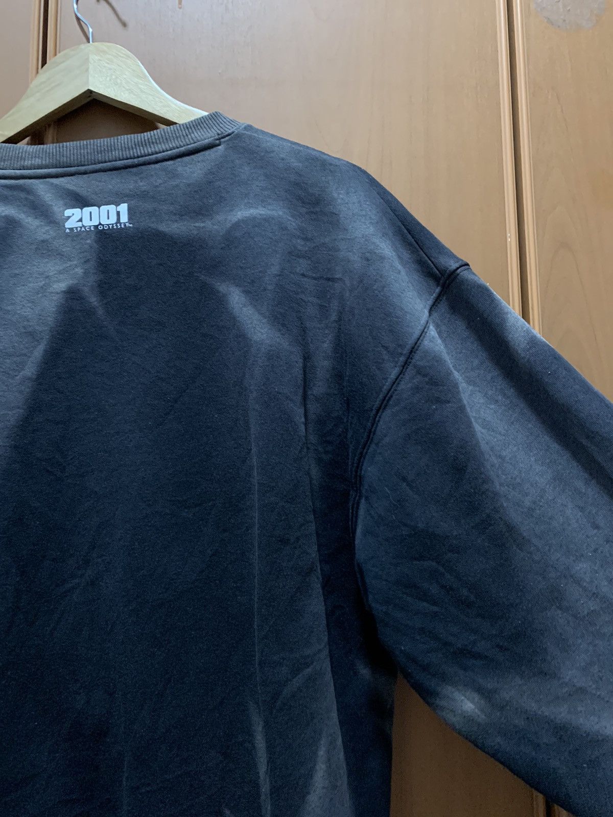 Vintage Rare Vintage 2001 Space Odyssey Nice Faded Movie Sweatshirt Size US L / EU 52-54 / 3 - 12 Thumbnail
