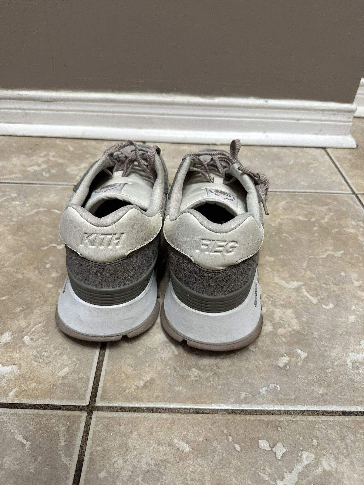 New Balance × Ronnie Fieg Ronnie Fieg x RC 1300 Elephant Skin Size US 12 / EU 45 - 4 Thumbnail
