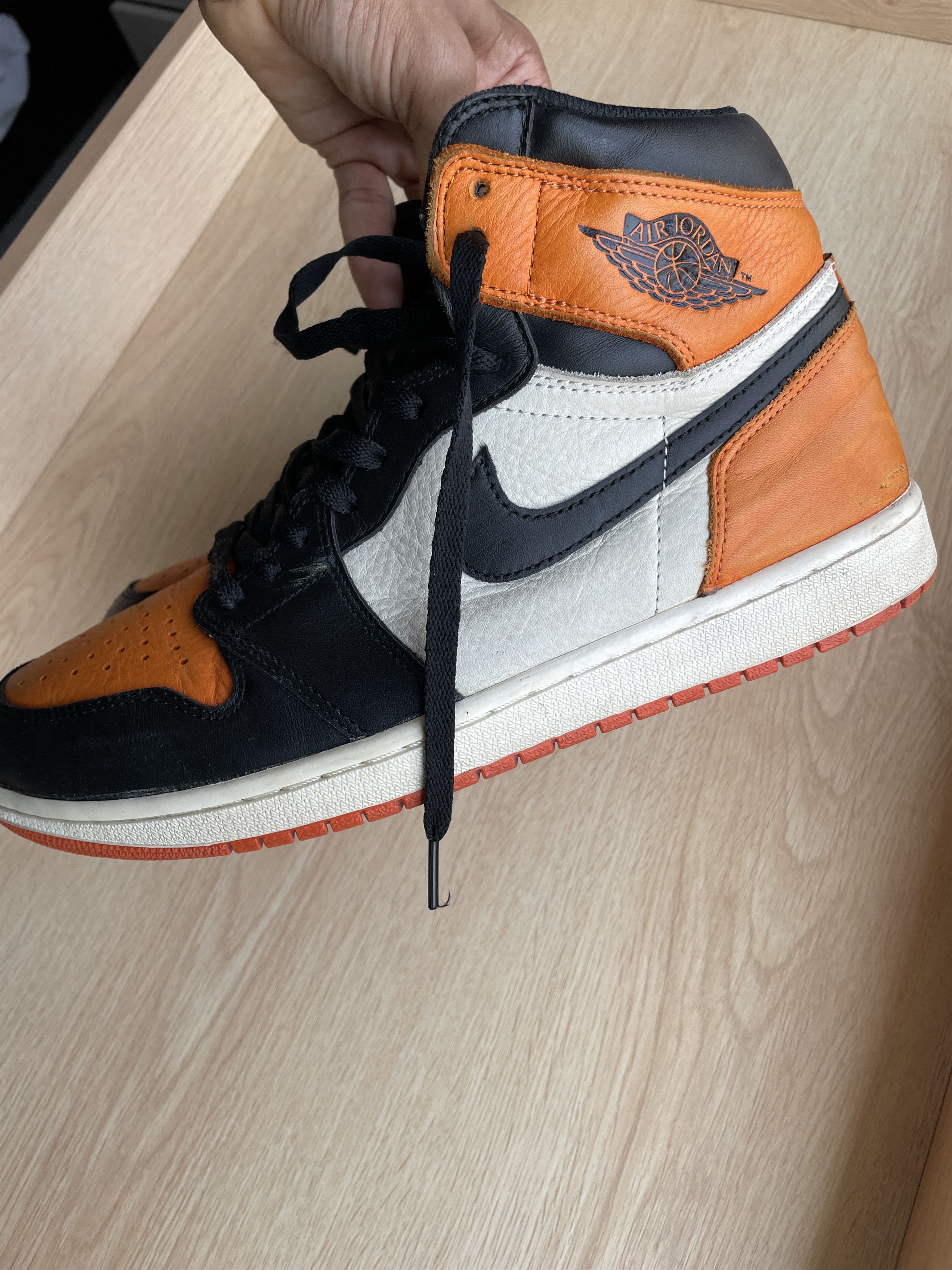 Jordan Brand Air Jordan 1 Retro High OG “Shattered Backboard” 2015 Size US 11 / EU 44 - 5 Thumbnail