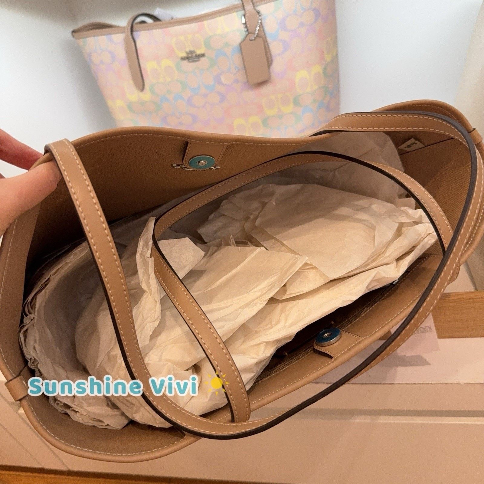 Coach NWT Coach City Tote Bag In Rainbow Canvas CDA93 Sand Multi Size ONE SIZE - 3 Thumbnail