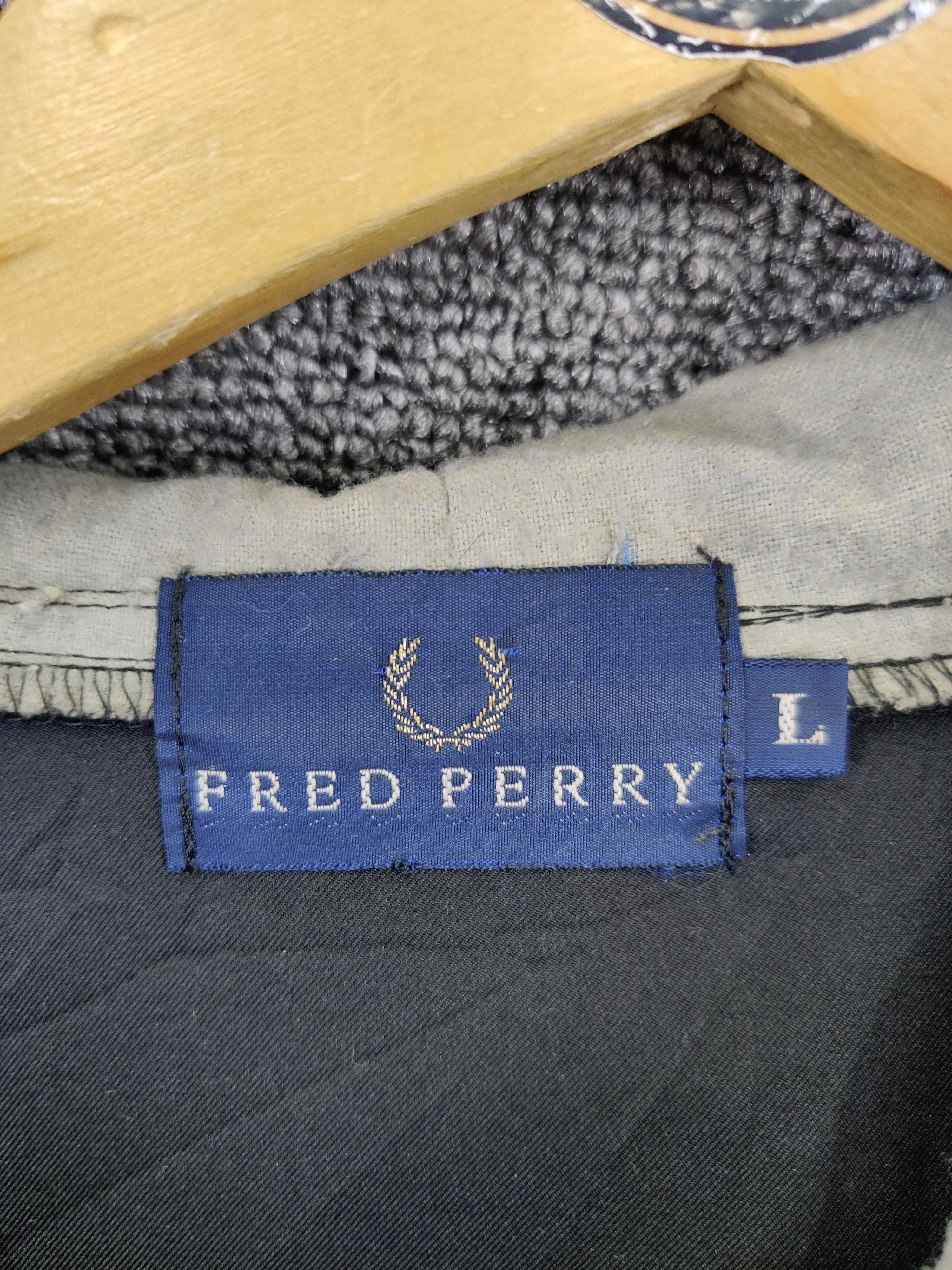 Fred Perry Vintage Fred Perry Coach Light Hoodie Jacket Size US L / EU 52-54 / 3 - 12 Thumbnail