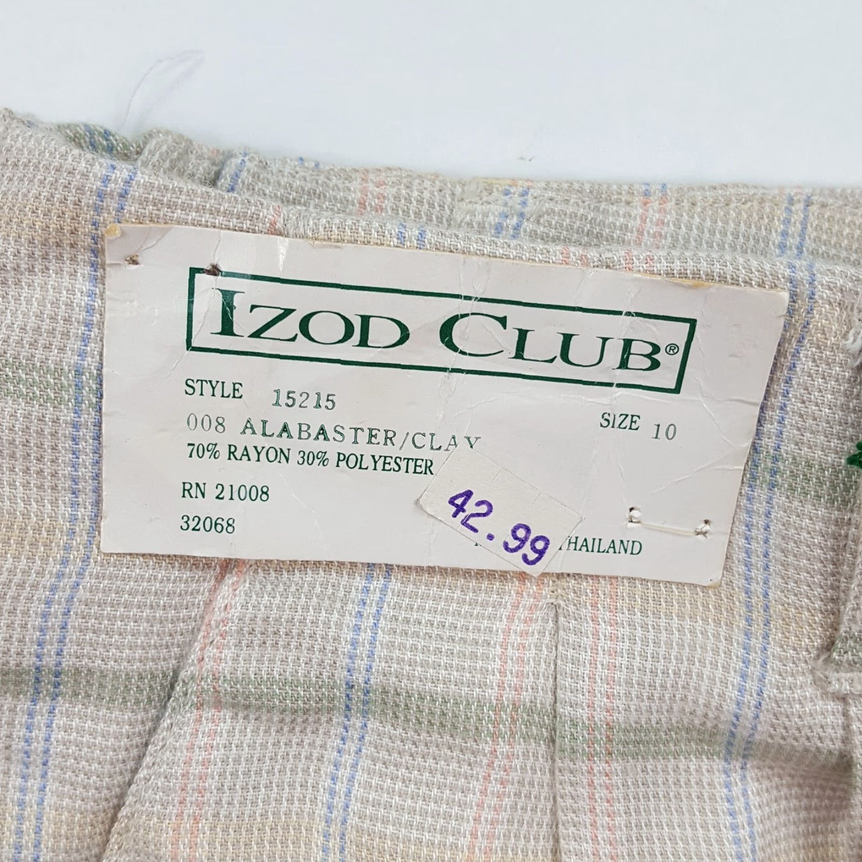 Izod IZOD Club Pleated Front Beige Plaid Women's Size 10 Retro Outdoor Shorts Chino Tennis Preppy Size 29" - 4 Thumbnail
