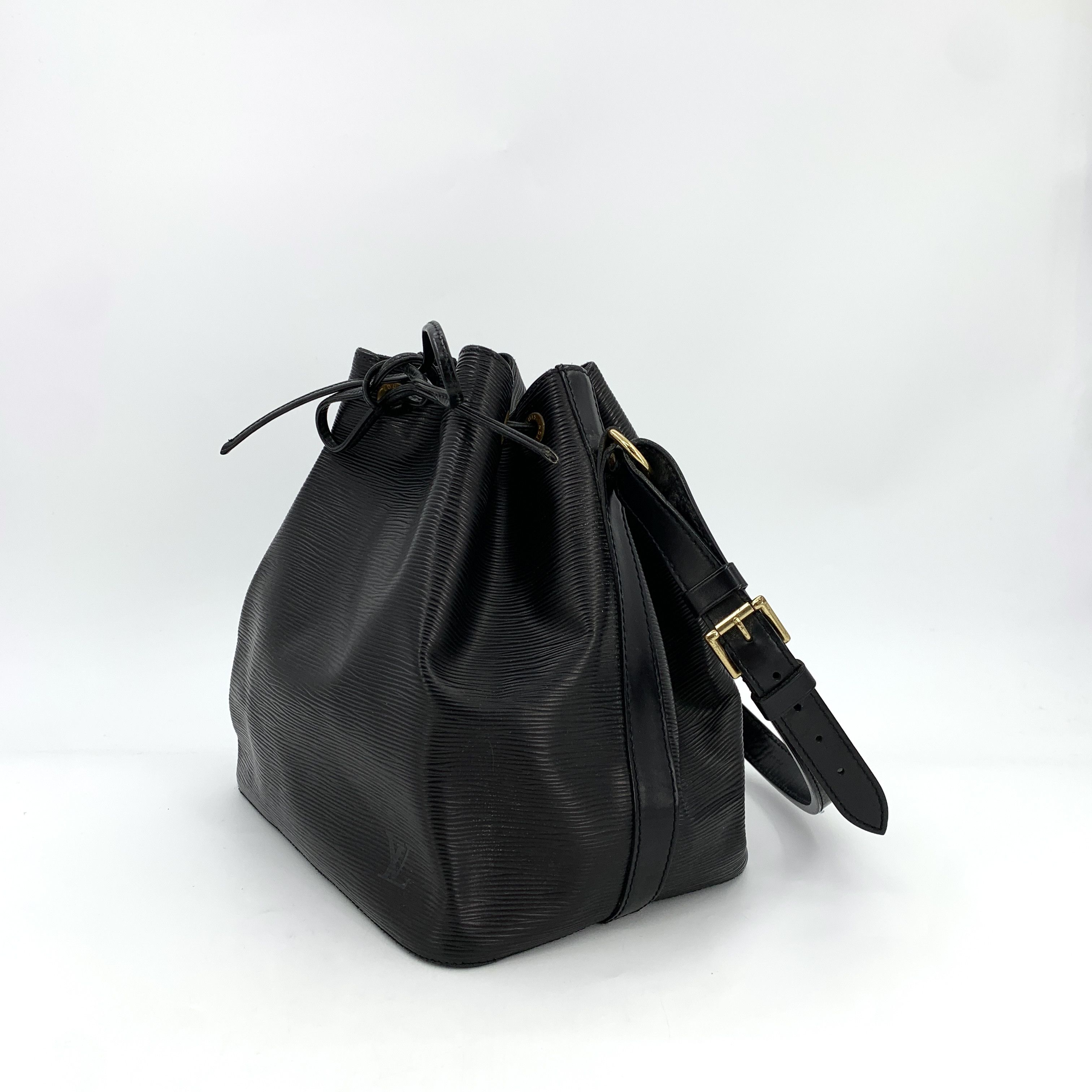 Louis Vuitton Louis Vuitton Epi Leather Bucket Bag – Black (25×18×27cm) Size ONE SIZE - 9 Thumbnail