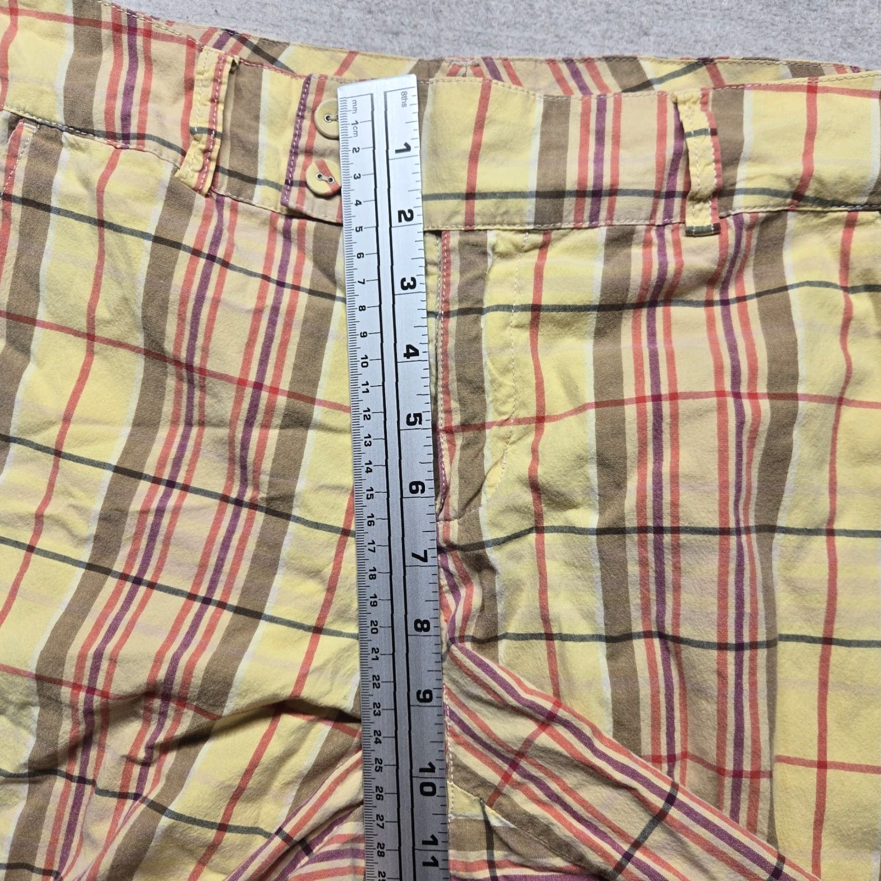 Gloria Vanderbilt GLORIA VANDERBILT Yellow Red Plaid Khaki Capri Pants Women’s Size 8 Size 30" / US 8 / IT 44 - 7 Thumbnail