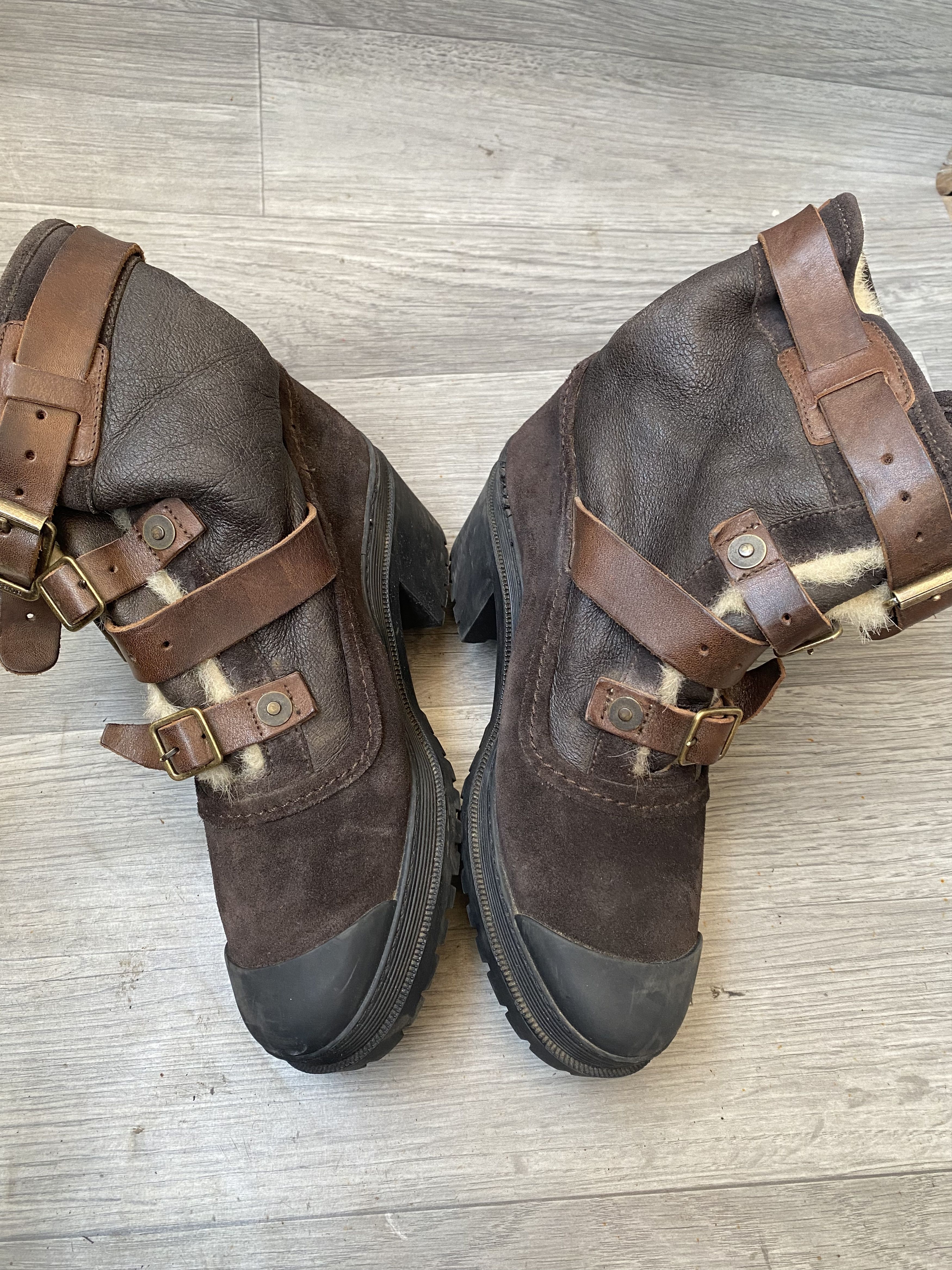 Burberry Burberry aviator duke fur lined suede boots Size US 8 / IT 38 - 9 Thumbnail