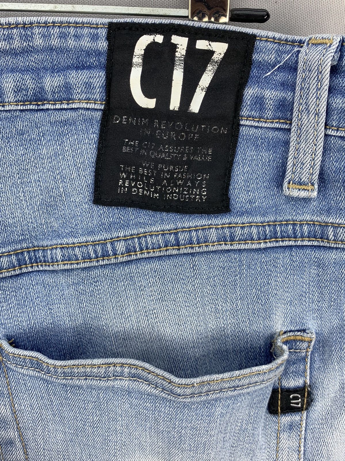 Japanese Brand C17 Distressed Light Wash Denim Jeans Pants Size US 31 - 14 Thumbnail