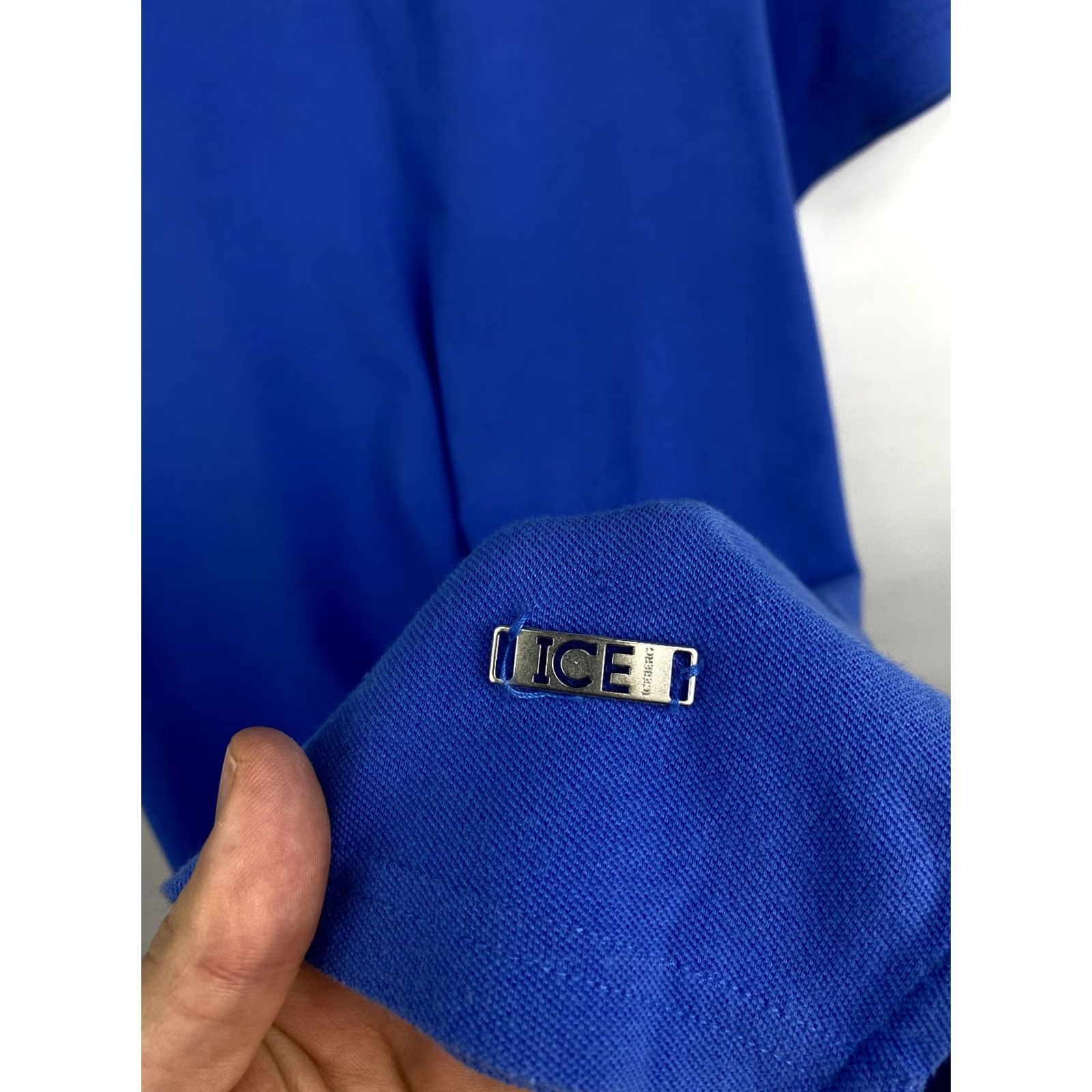 Vintage Vintage Iceberg T-Shirt M Blue 90s Polo rare retro hype Mens Size US M / EU 48-50 / 2 - 7 Thumbnail