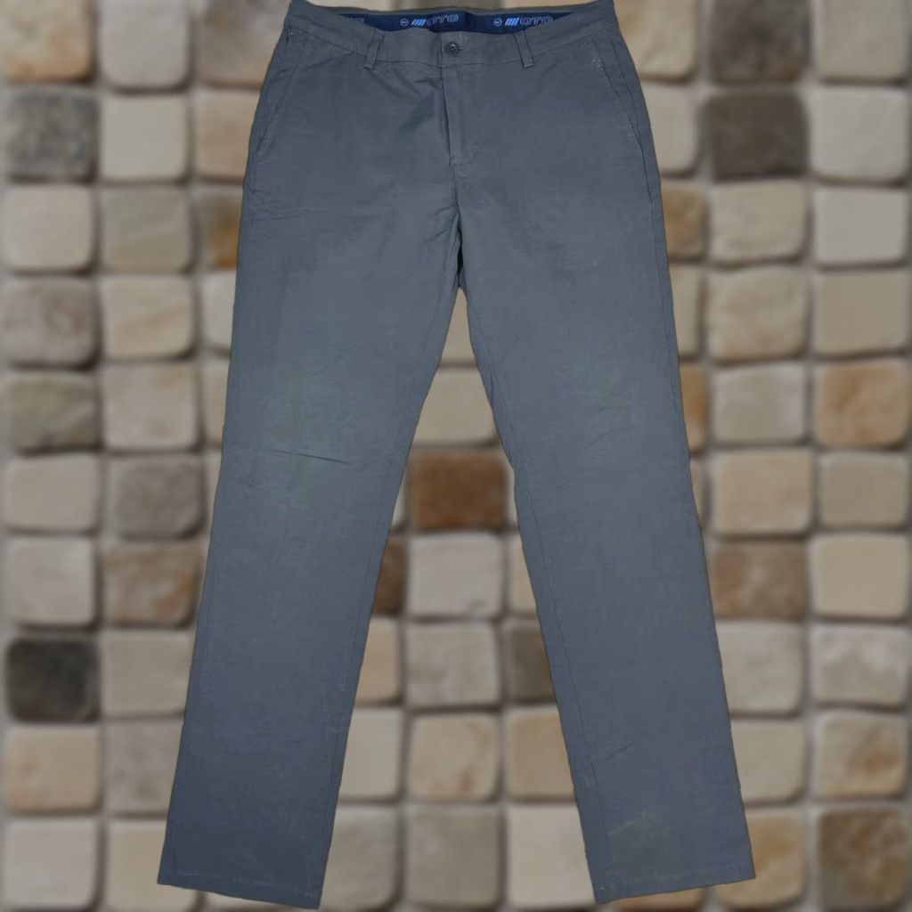 Vineyard Vines Vineyard Vines OTG On The Go Performance Pants Mens 33 Gray Cotton Straight Leg Shirt? Size US 33 - 1 Thumbnail